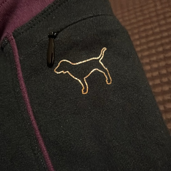 Victoria's Secret PINK Yoga drawstring leggings. Size Small. - Picture 4 of 5